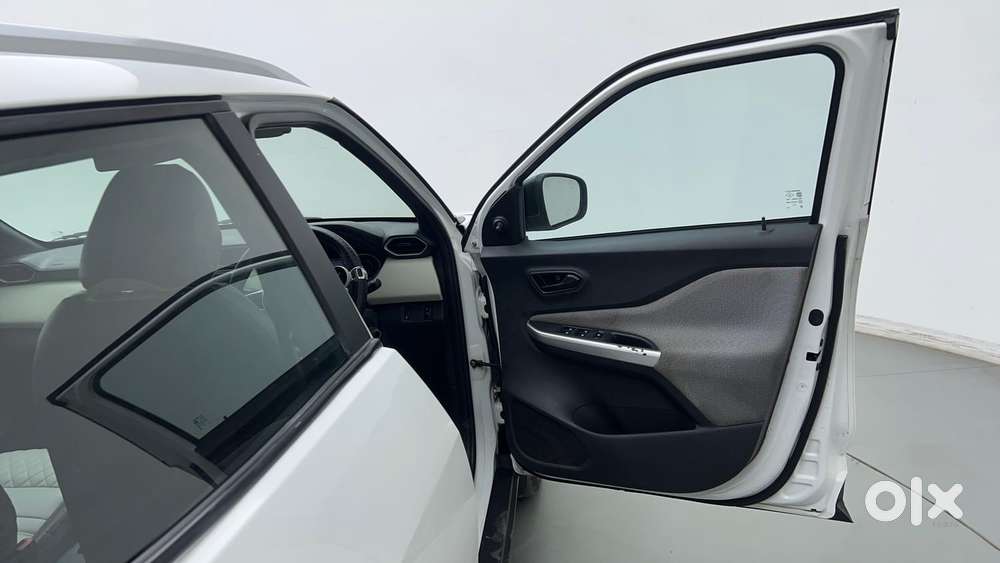 Nissan Magnite 1.0 Xe, 2023, Petrol