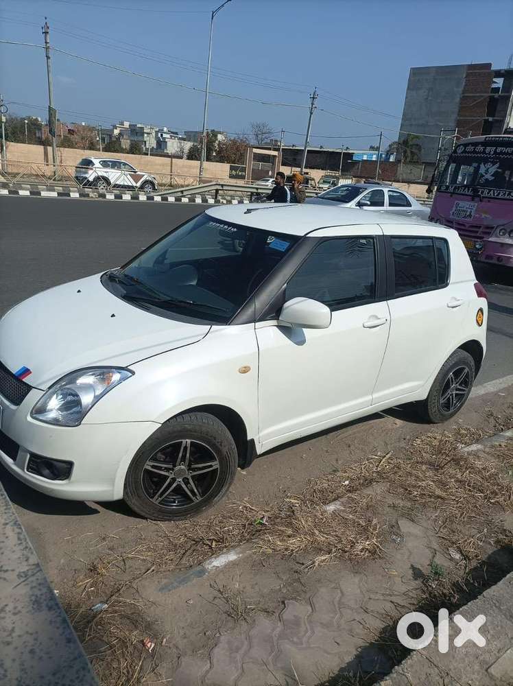 Maruti Suzuki Swift 2010 Petrol 95000 Km Driven