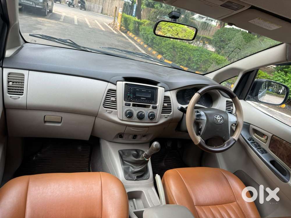Toyota Innova 2.5 G (diesel) 8 Seater, 2012, Diesel