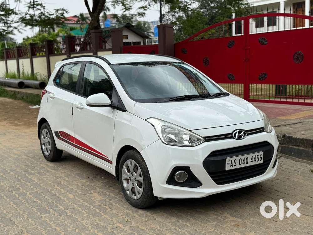 Hyundai Grand I10 Sportz, 2016, Petrol