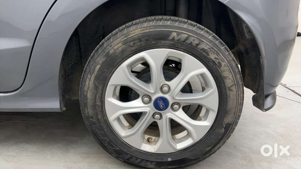 Ford Figo 1.5p Titanium At, 2015, Petrol