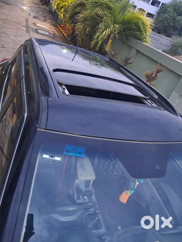 Mahindra Xuv300 Diesel 2021 Second