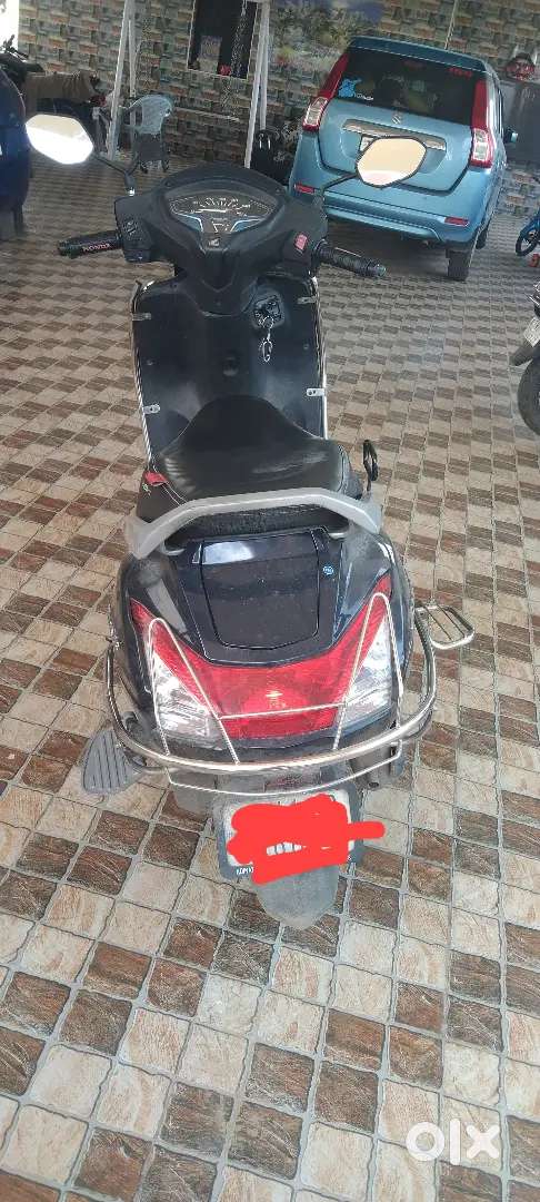 Activa DLX  HITE