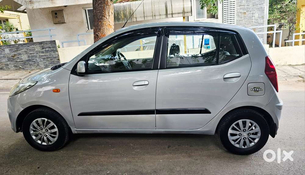 Hyundai I10 Sportz, 2016, Petrol