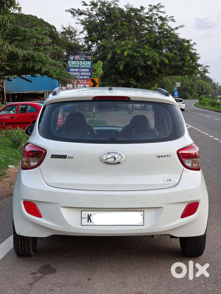 Hyundai Grand I10 2013-2016 Sportz, 2015, Petrol