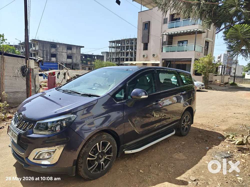  Mahindra Marazzo M8 (top Model) – 2018 – First Owner