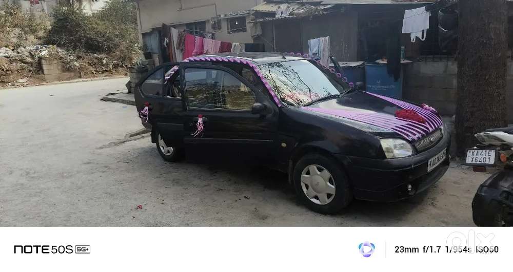 Ford Ikon 1.3 Zxi 2008 Car