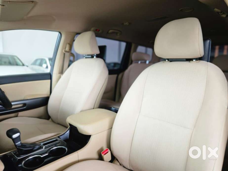 Kia Carnival Premium, 2020, Diesel