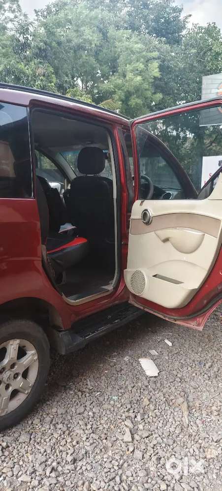 Mahindra Quanto 2012