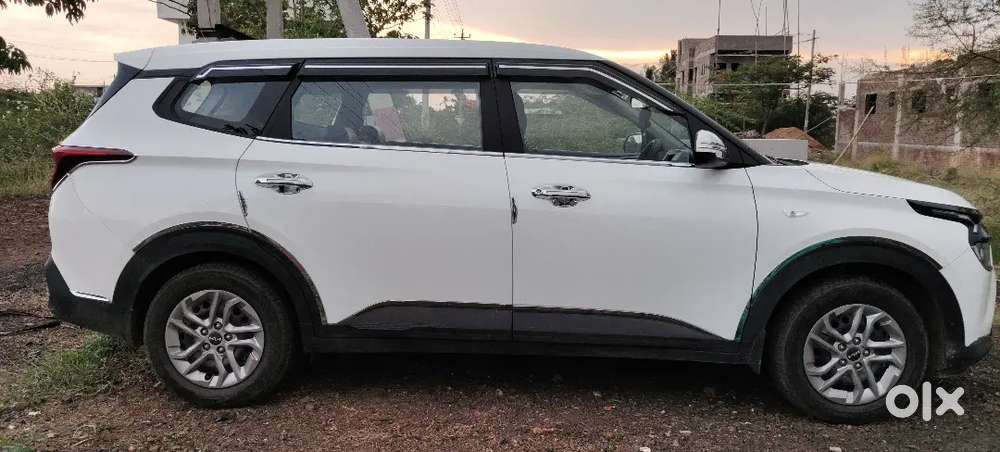Kia Carens 2024 Petrol 12500 Km Driven,,