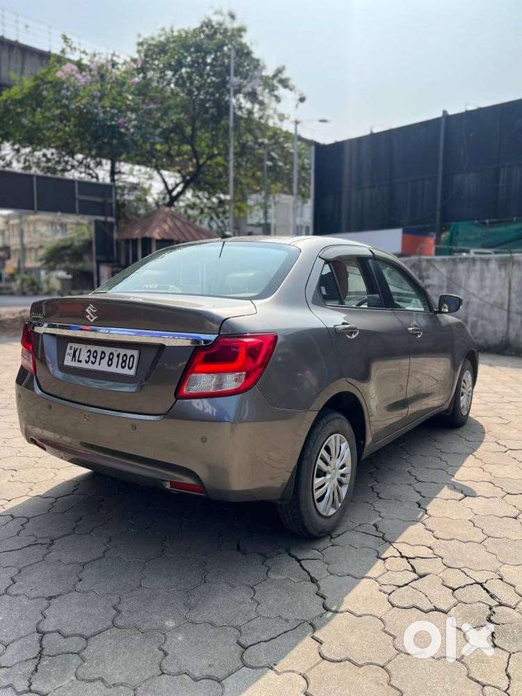 Maruti Suzuki Dzire 1.2 Vxi Amt, 2019, Petrol