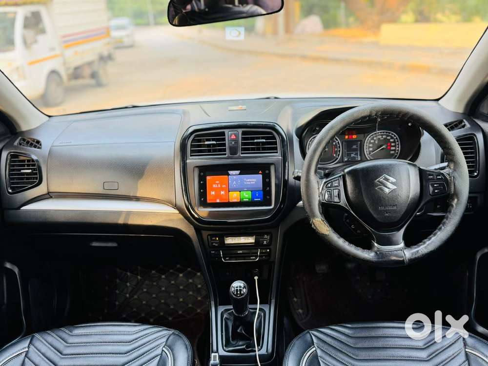 Maruti Suzuki Brezza 1.5 Zxi Smart Hybrid, 2020, Petrol