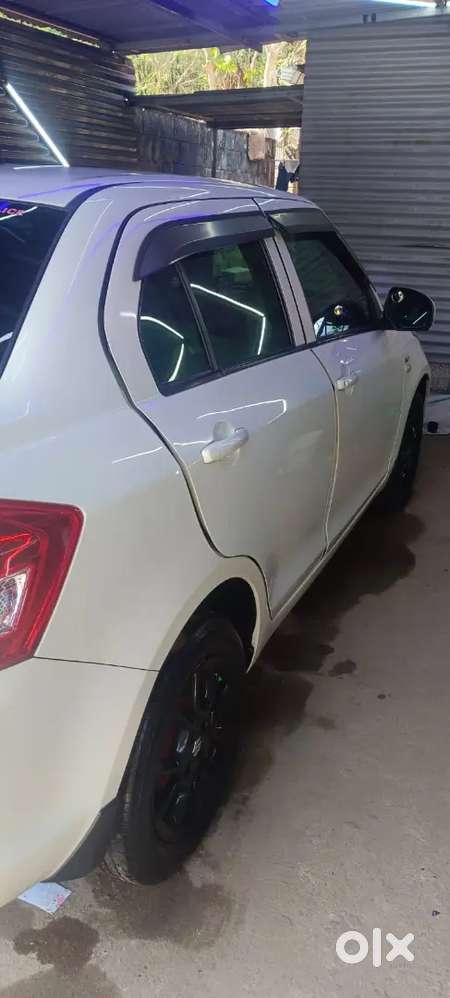 Maruti Suzuki Swift Dzire 2016 Petrol Well Maintained