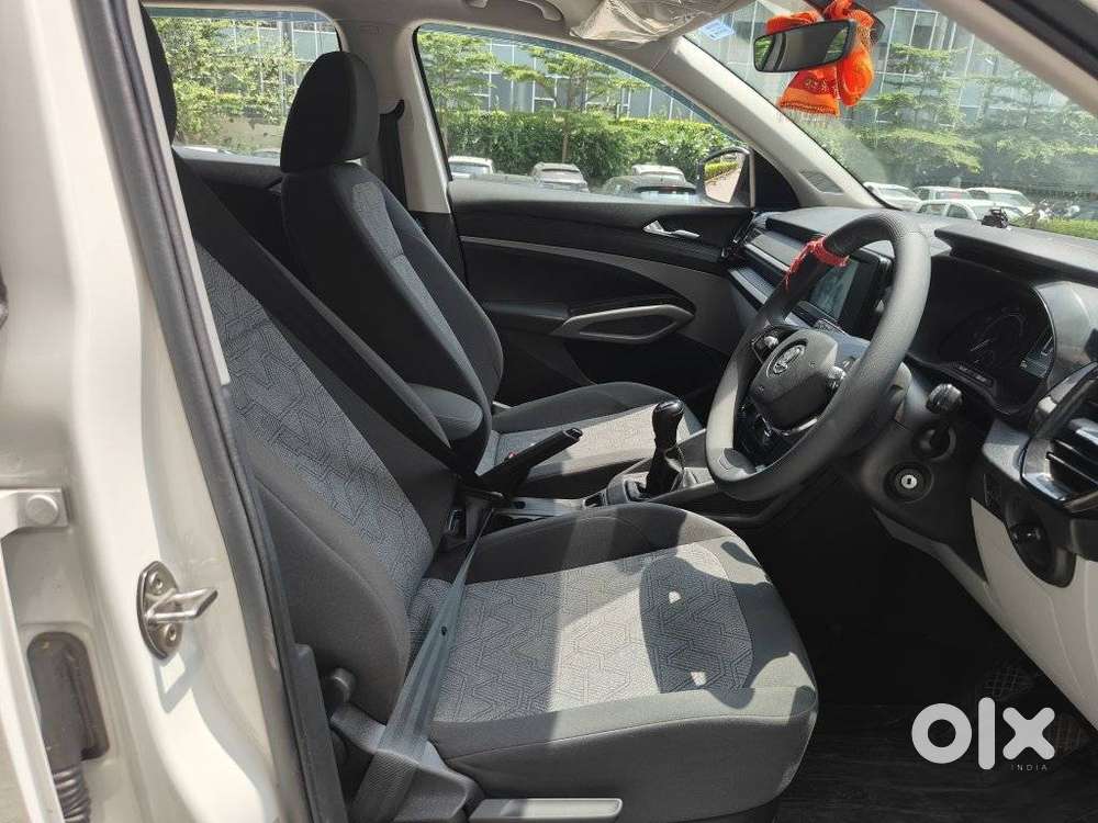 Skoda Kylaq Signature, 2026, Petrol