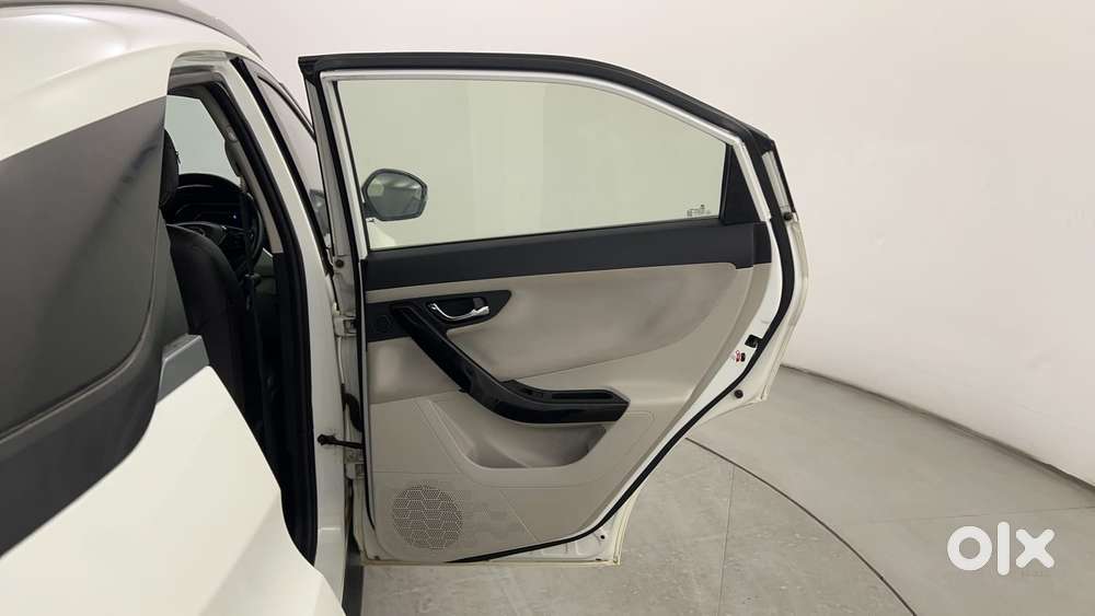 Tata Nexon 1.2 Revotron Xz Plus (s), 2020, Petrol