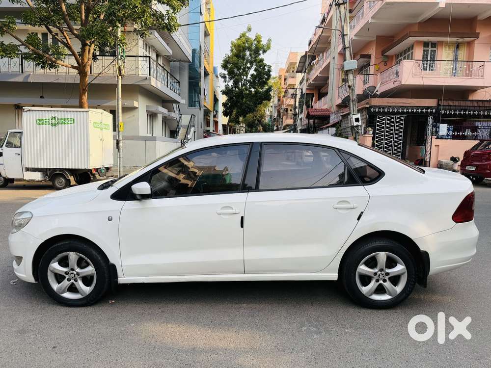 Skoda Rapid 1.5 Tdi Cr Elegance Plus, 2014, Diesel