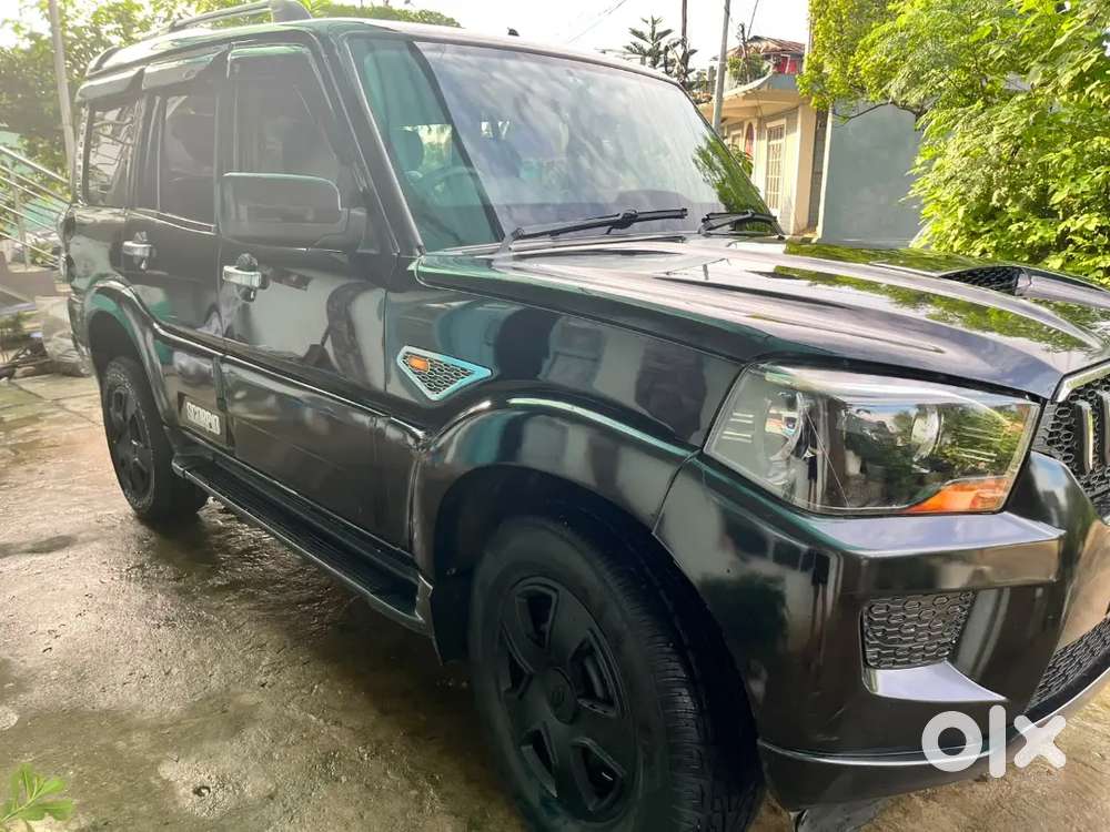 Mahindra Scorpio 2.2 Hybrid 2017