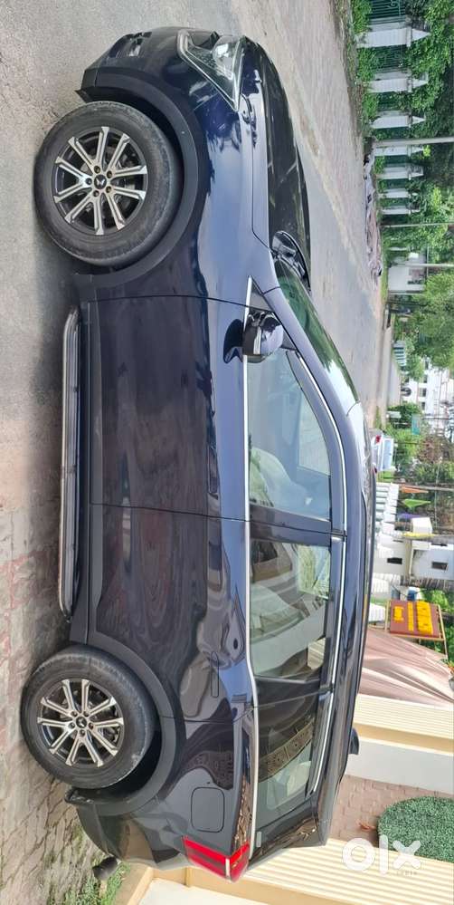 Mahindra Xuv700 2.2 Ax 7 Diesel At Str, 2025, Diesel