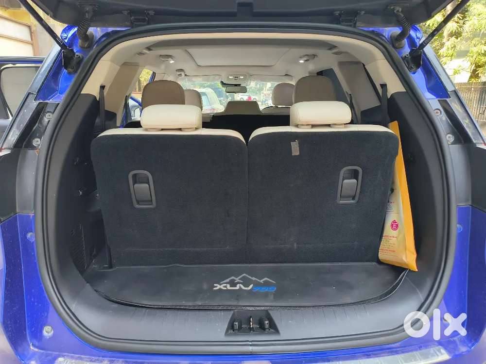 2021mahindra Xuv700 Mt Petrol