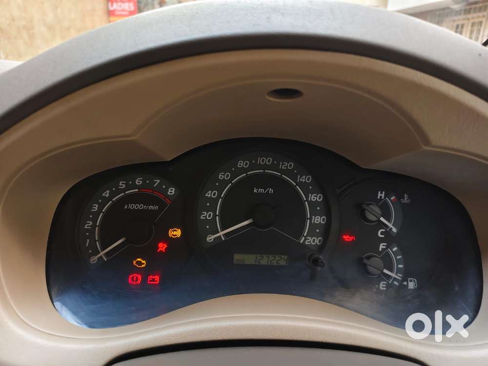 Toyota Innova 2.0 V, 2005, Petrol