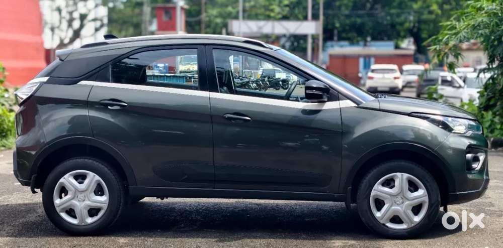 Tata Nexon 1.2 Revotron Xm Plus (s), 2023, Petrol