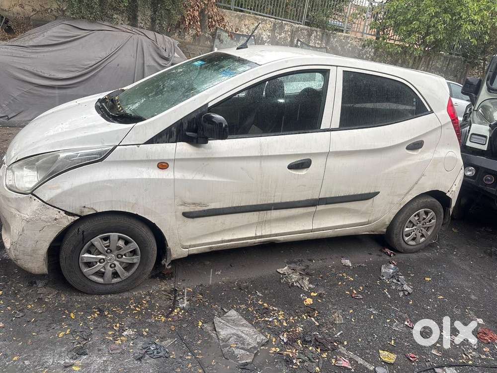 Hyundai Eon 2012 Petrol 90800 Km Driven