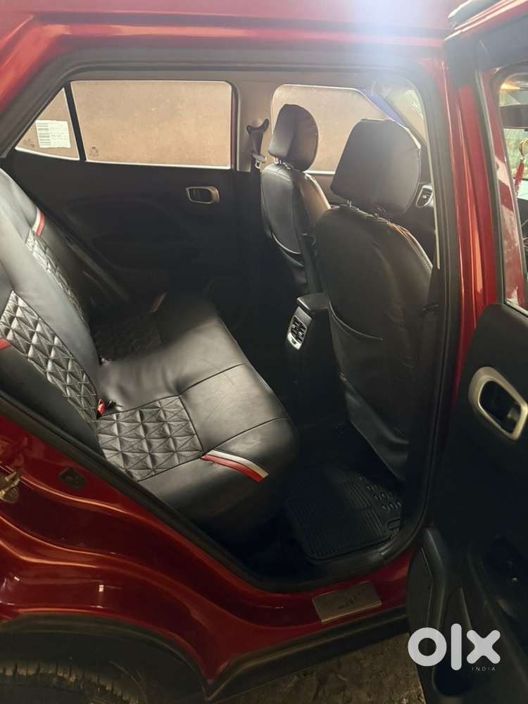 Hyundai Venue Model 2020 Petrol Car