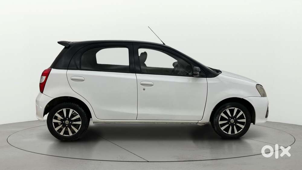 Toyota Etios Liva 1.2 Vx, 2017, Petrol