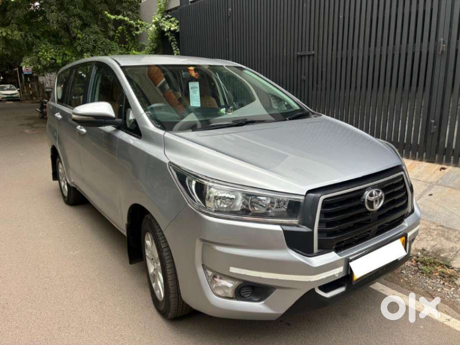 Toyota Innova Crysta 2.4 G Plus Mt 8 Str, 2024, Diesel