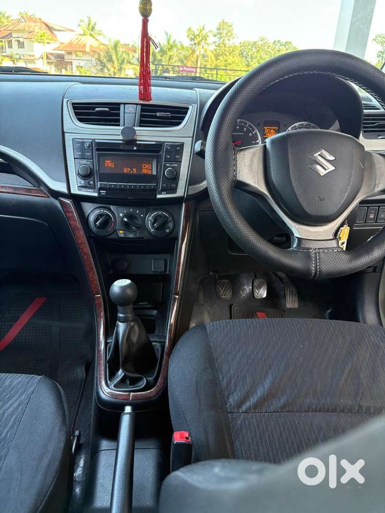 Maruti Suzuki Swift Vxi + Manual, 2015, Petrol
