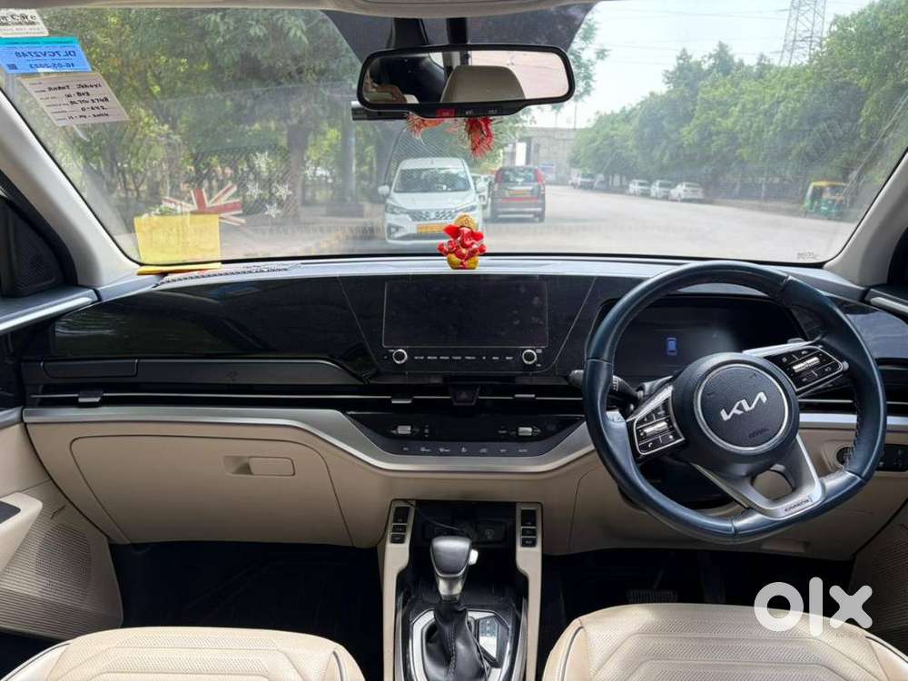 Excellent Condition 2023 Kia Carens Petrol Under Warranty Till 2028