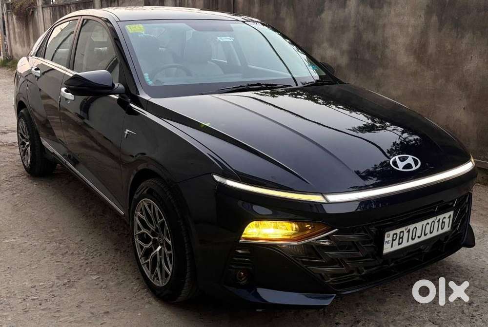 Hyundai Verna, 2023, Petrol