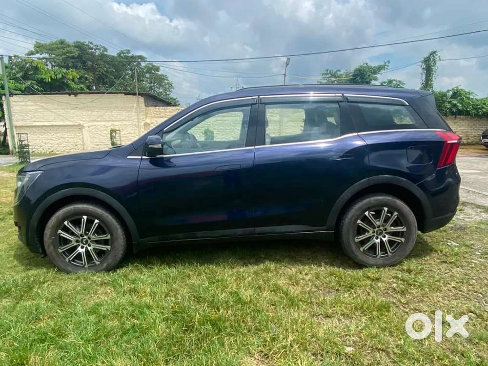 Mahindra Xuv700 2.0 Ax 7 Petrol Mt Str, 2021, Petrol