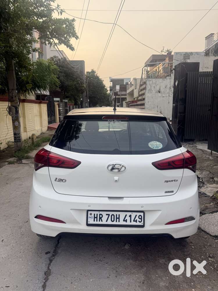 Hyundai Elite I20 Sportz (o) 1.4, 2016, Petrol