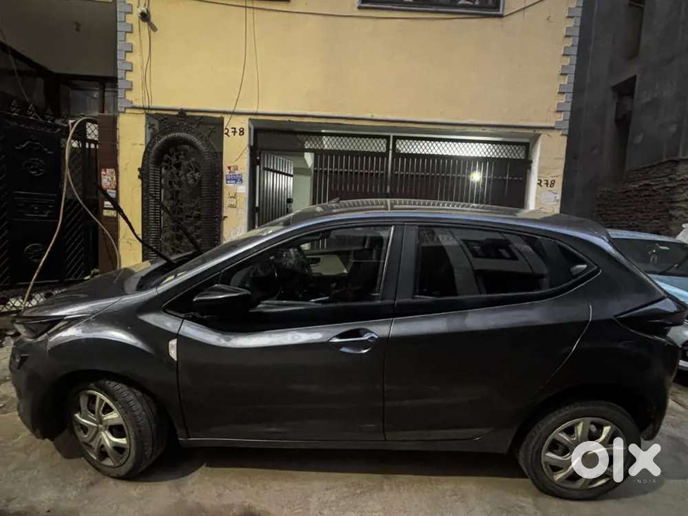 Tata Altroz Xm Plus 2022 Petrol Manual
