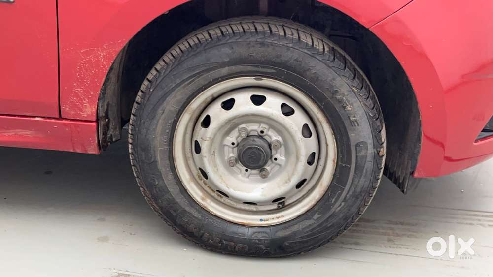 Tata Tiago Xe, 2019, Petrol