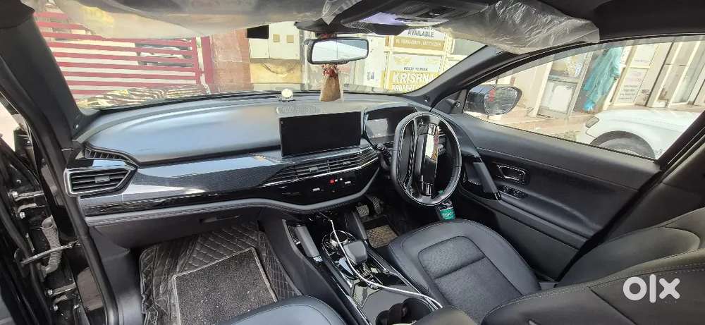 Tata Safari 2025 Diesel 18000 Km Driven