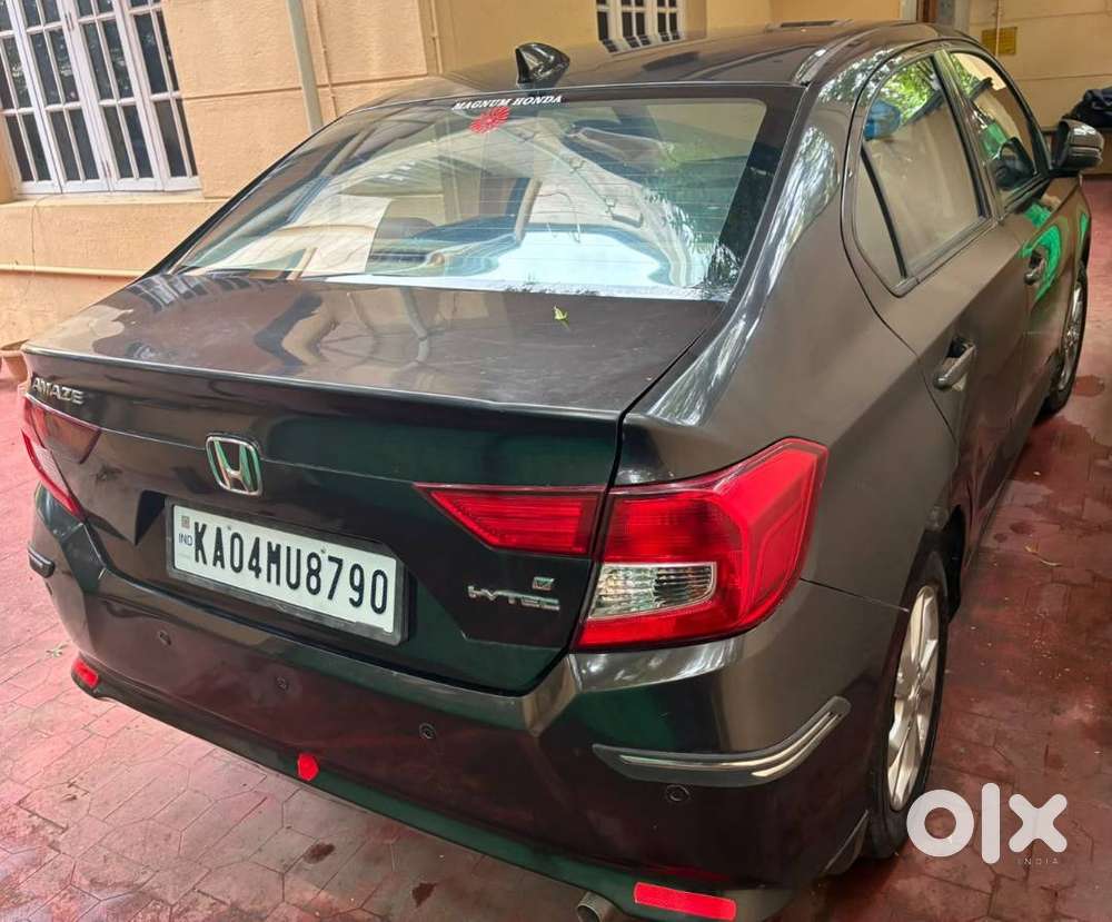 Like new Honda Amaze 1.5 V CVT 2018