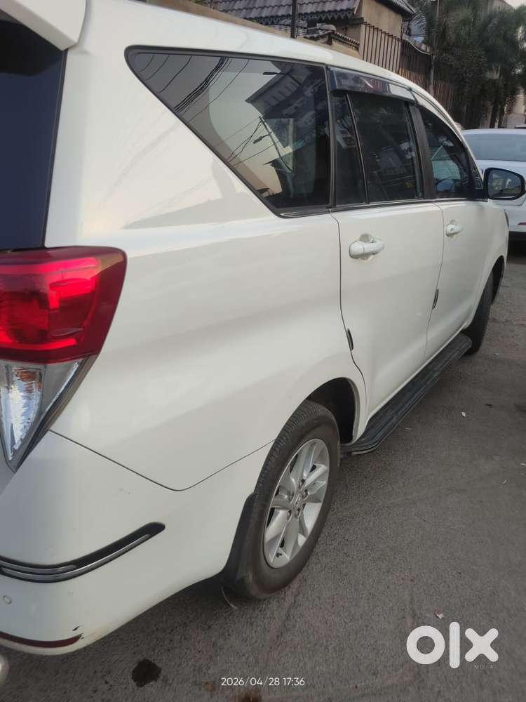 Toyota Innova Crysta 2.4 G Mt, 2024, Diesel