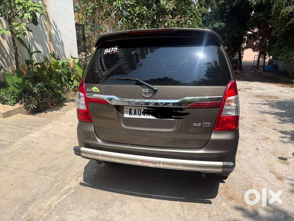 Toyota Innova 2015 Diesel Well Maintained