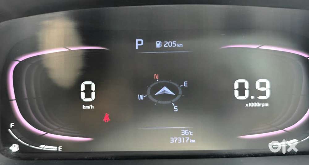 Kia Carens 1.4 Luxury Plus Dct 7 Str, 2023, Petrol