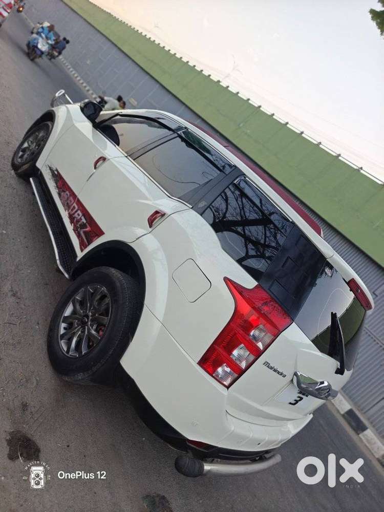 Mahindra Xuv500 2.2 W10 Sportz Edition Mt, 2017, Diesel