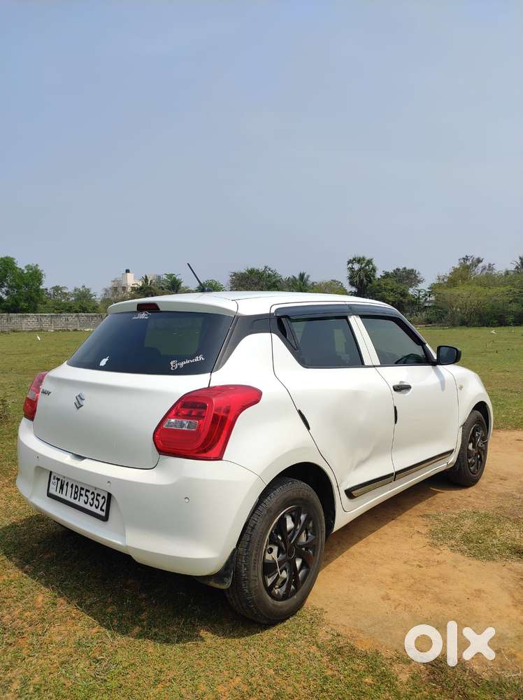 Maruti Suzuki Swift Vxi + Manual, 2023, Petrol