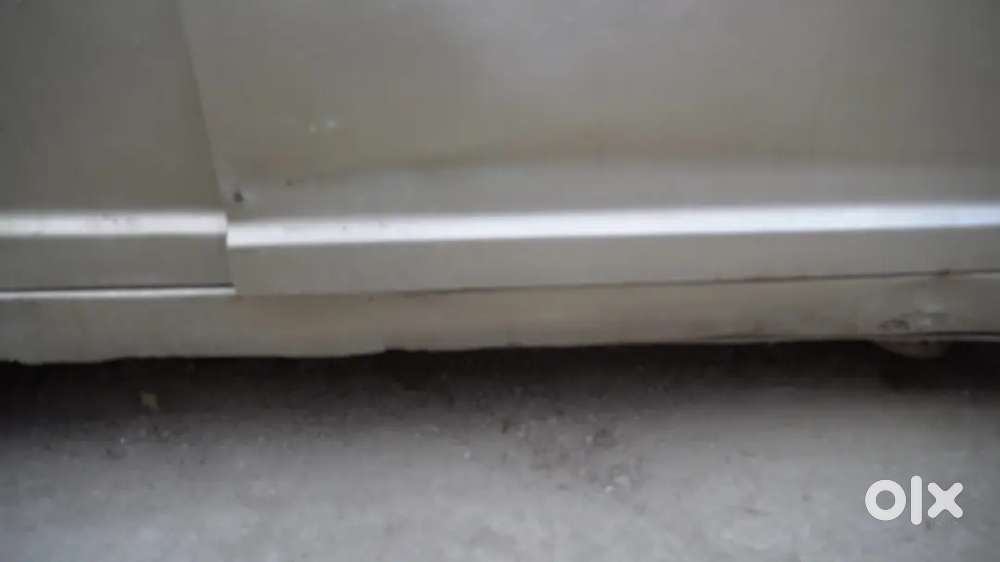 Maruti Suzuki Swift Dzire 2010