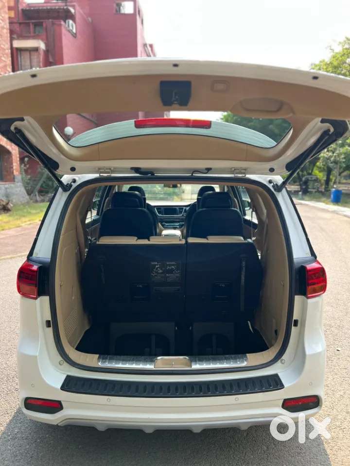 Kia Carnival Limousine, 2021, Diesel