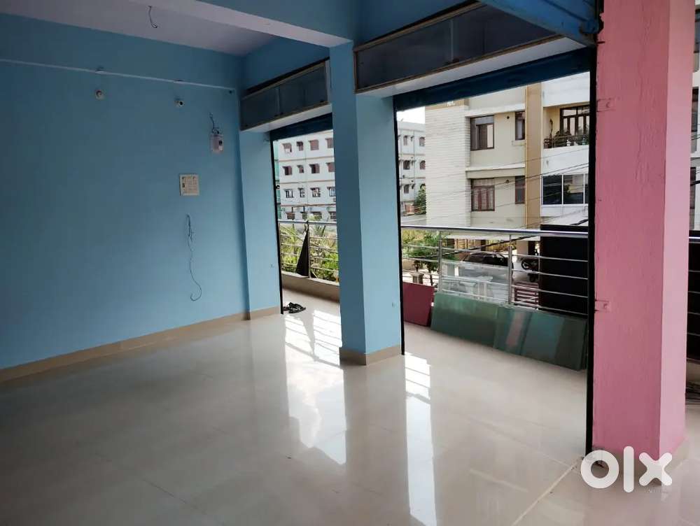 Office/Shop for Rent @ 1st Floor (Gola Road)