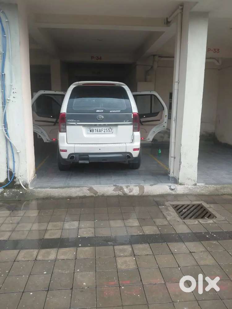 Tata Safari Storme 2013 Diesel 97000 Km Driven