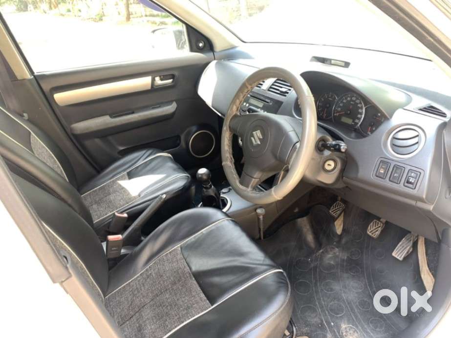 Maruti Suzuki Swift Dzire 1.2 Vxi Bsiv, 2011, Petrol
