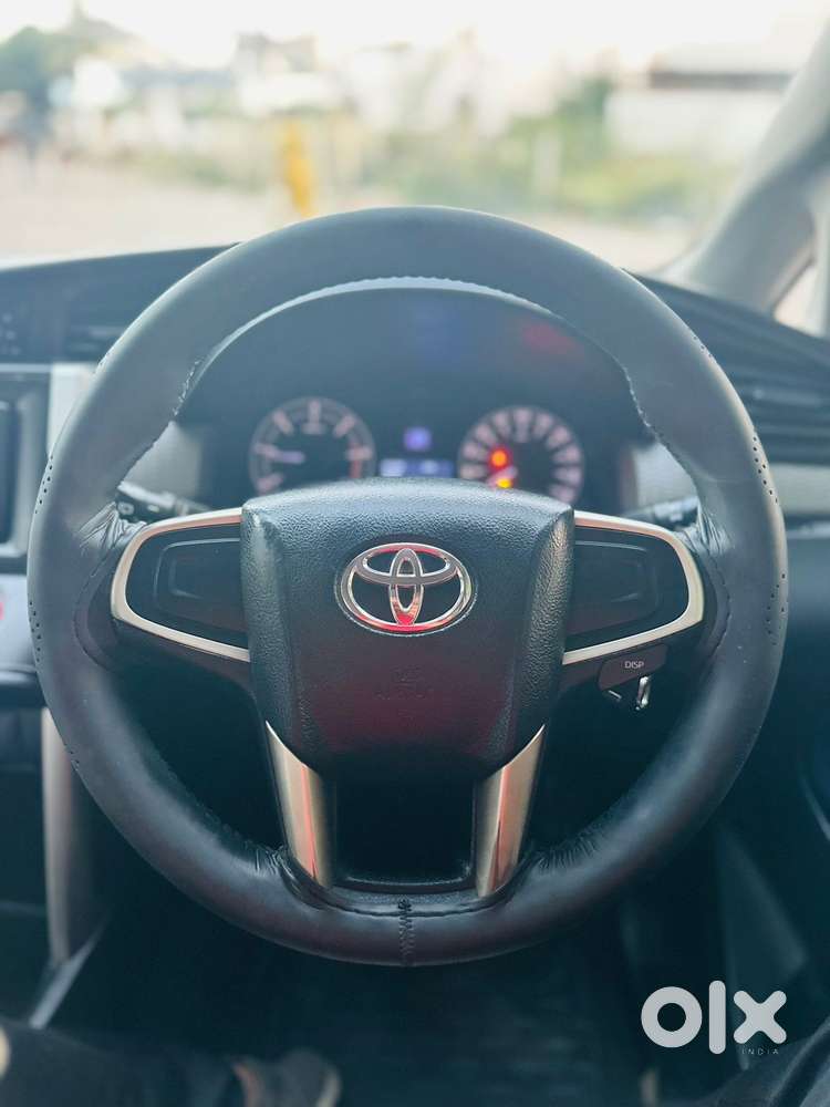 Toyota Innova Crysta 2.8 Gx At, 2016, Diesel