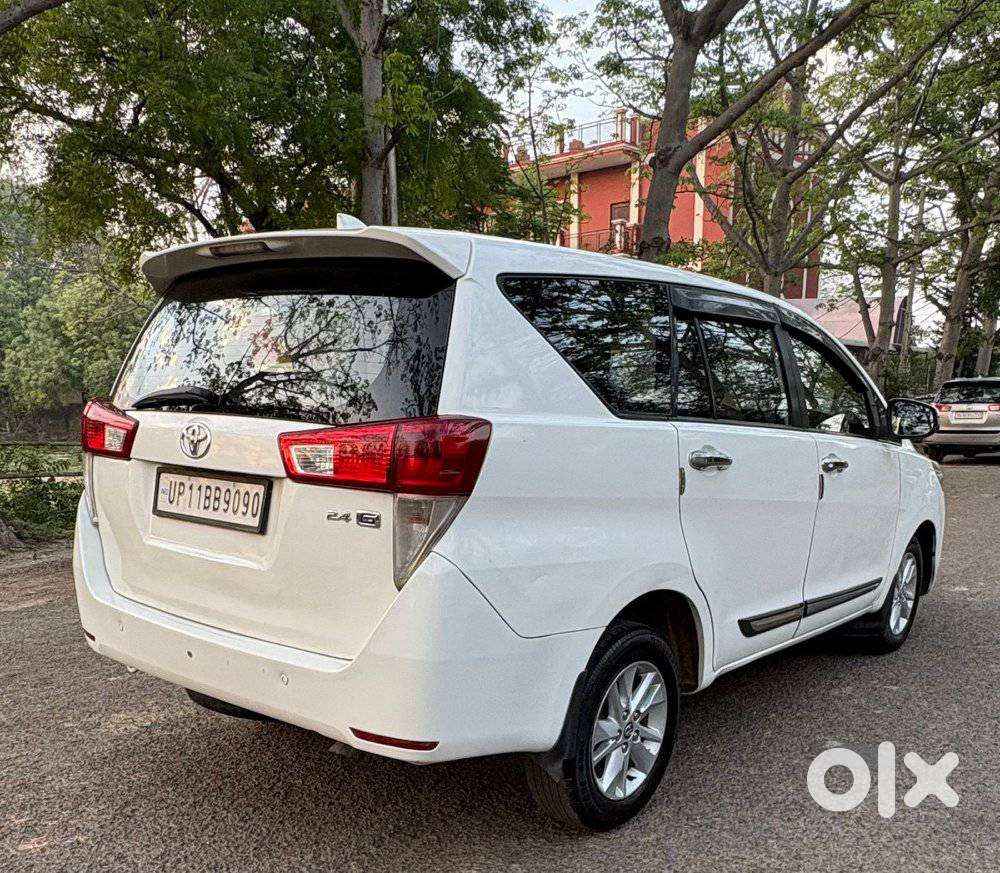 Toyota Innova Crysta 2.4 G Mt, 2016, Diesel
